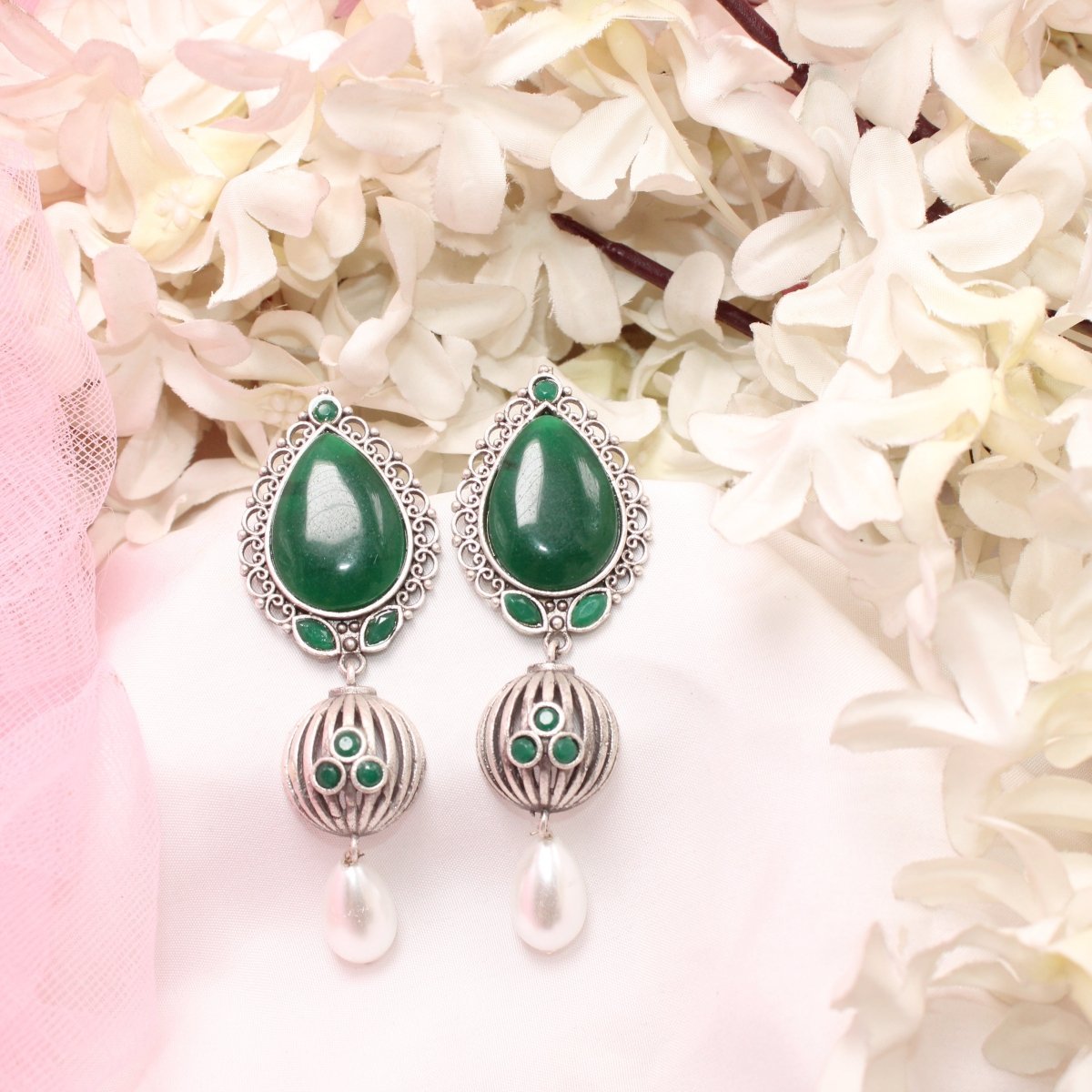 NAGINA MEERA SILVER LOOK ALIKE EARRING - GREEN