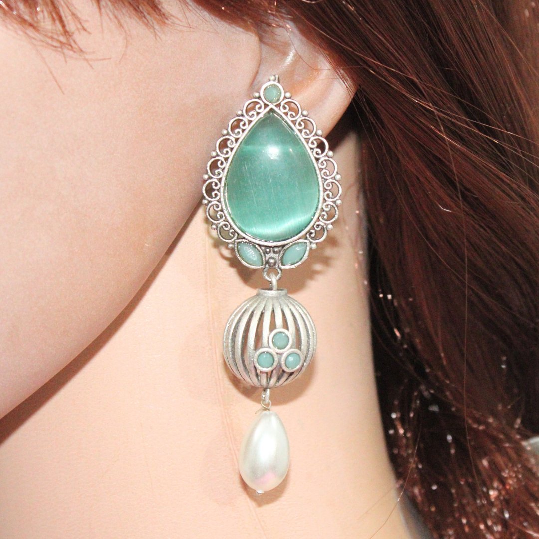 NAGINA MEERA SILVER LOOK ALIKE EARRING - MINT