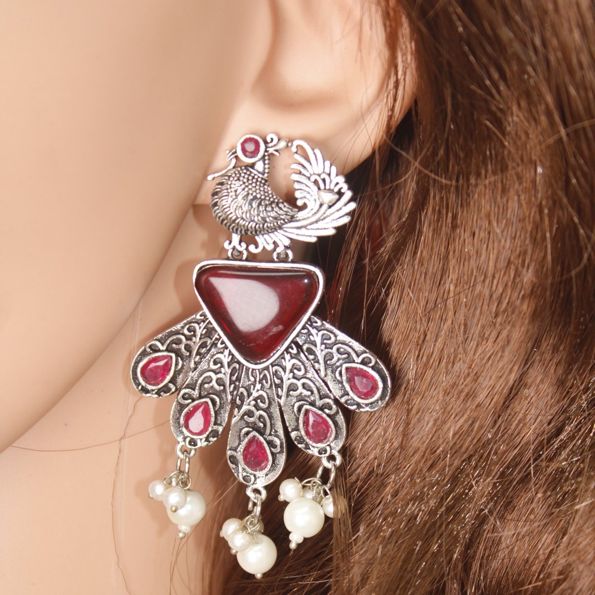 PANKH - SILVER LOOK ALIKE PENDANT SET - RED