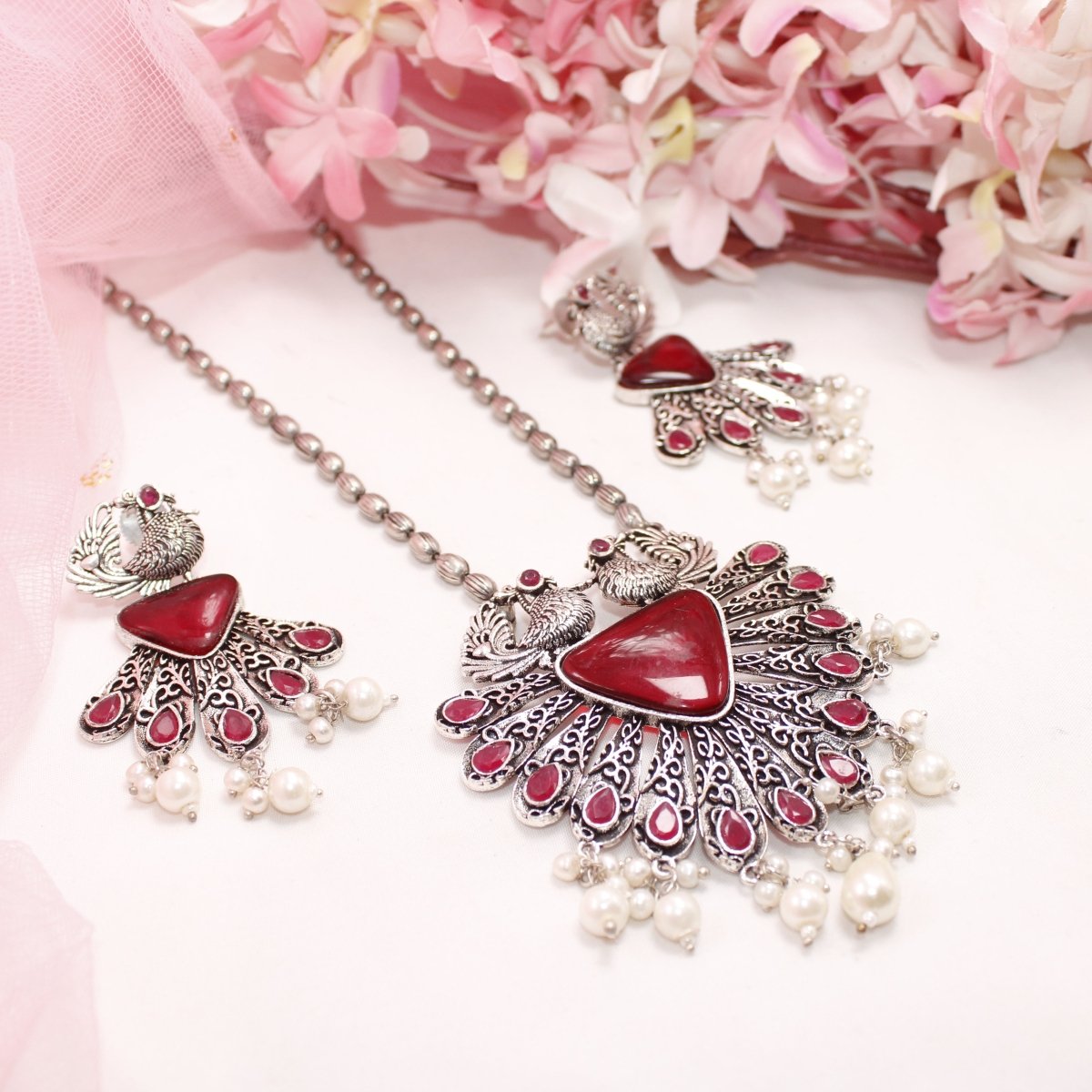 PANKH - SILVER LOOK ALIKE PENDANT SET - RED