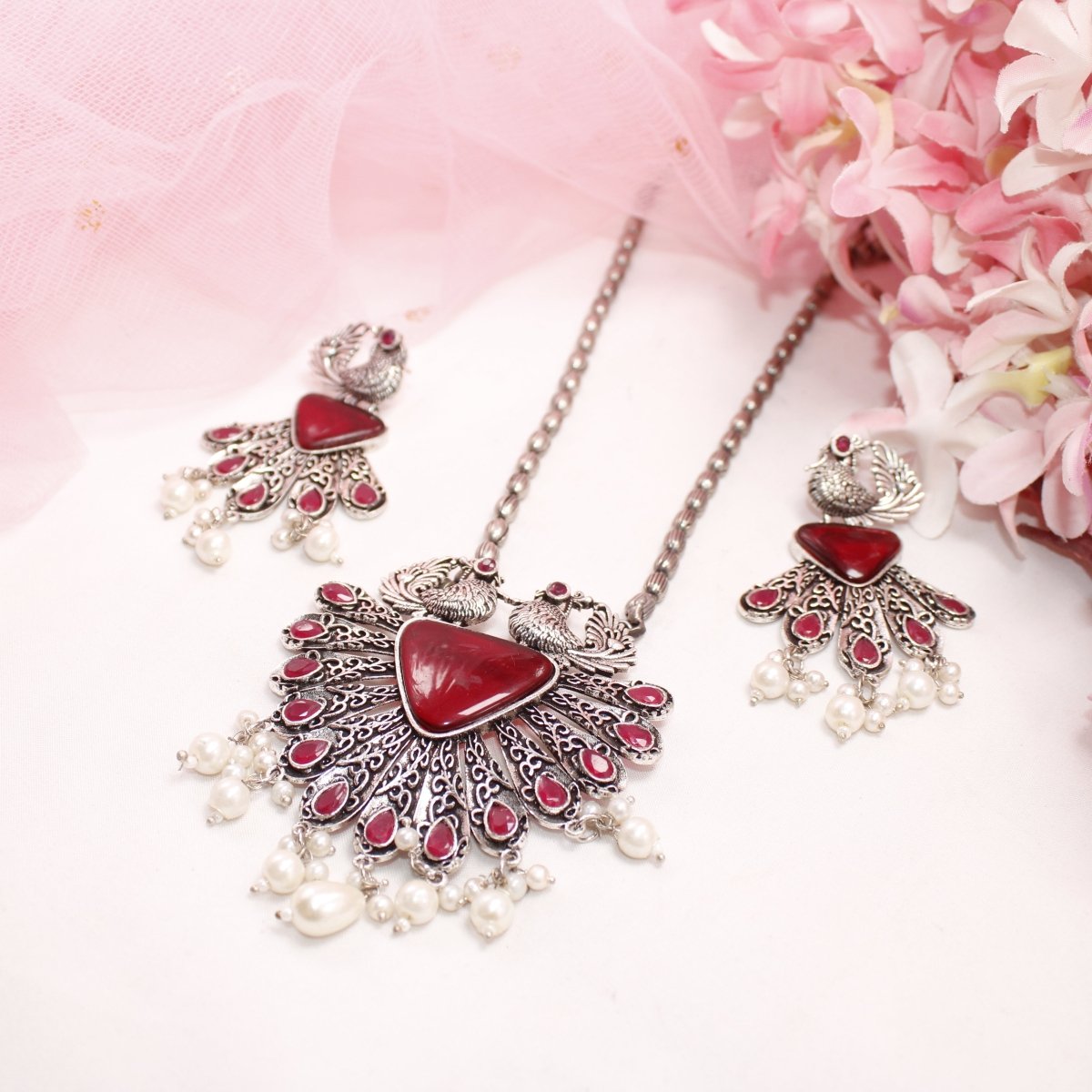 PANKH - SILVER LOOK ALIKE PENDANT SET - RED