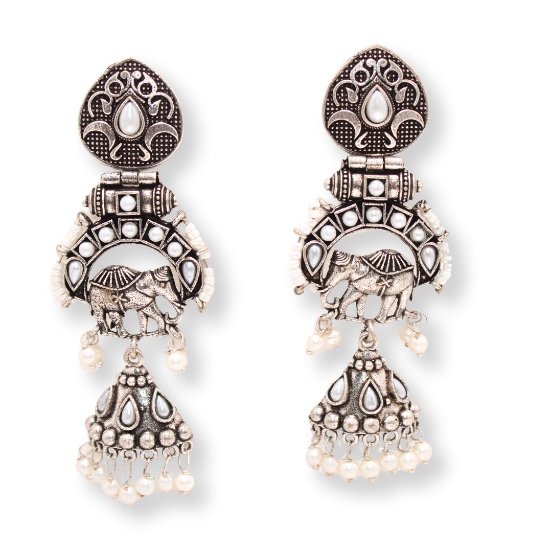 PEARL & BEADS ELEPHANT DANGLER - WHITE
