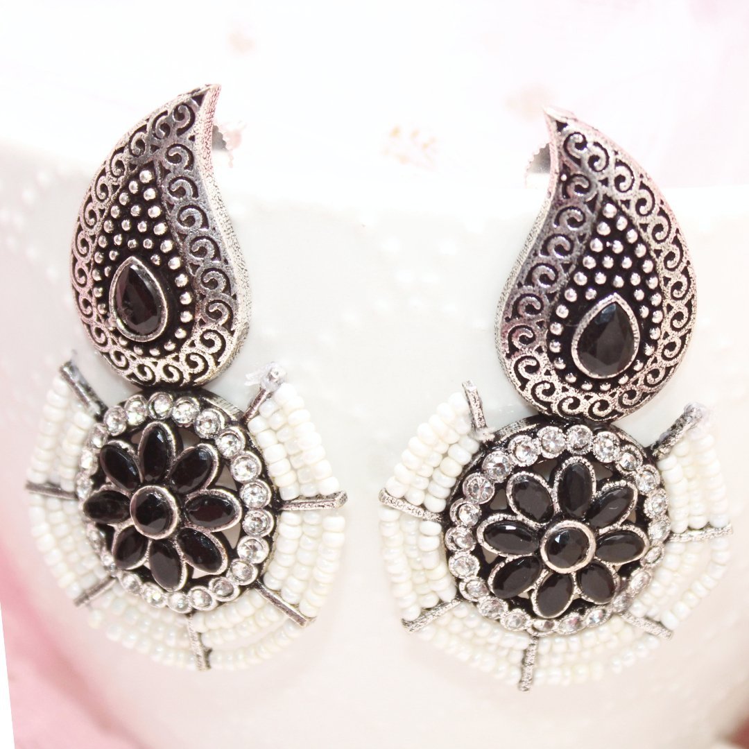 PEARL WITH KUNJ EARRING-BLACK