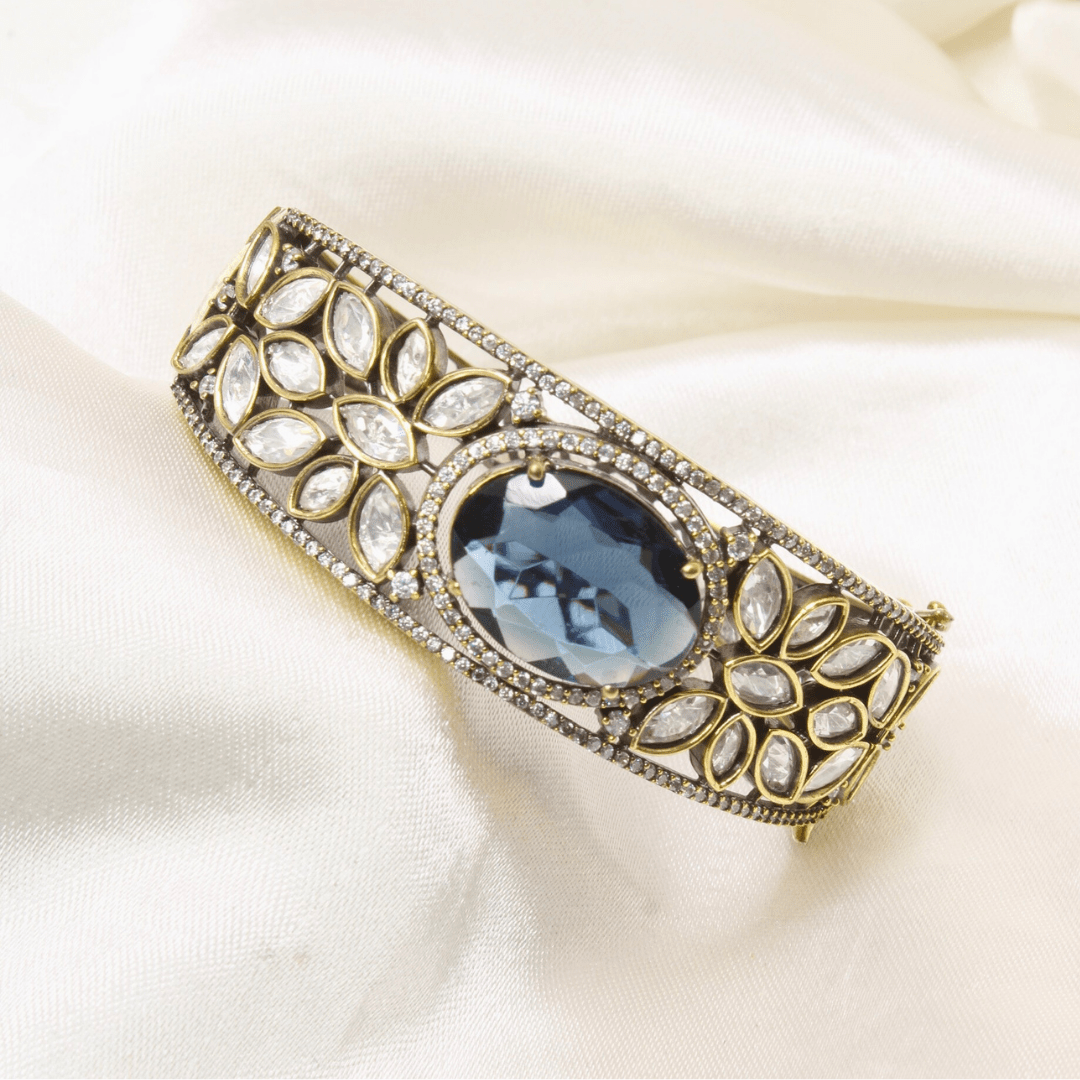 POLKI MOISSANITE BIG STONE ANTIQUE GOLDEN BRACELET - BLUE