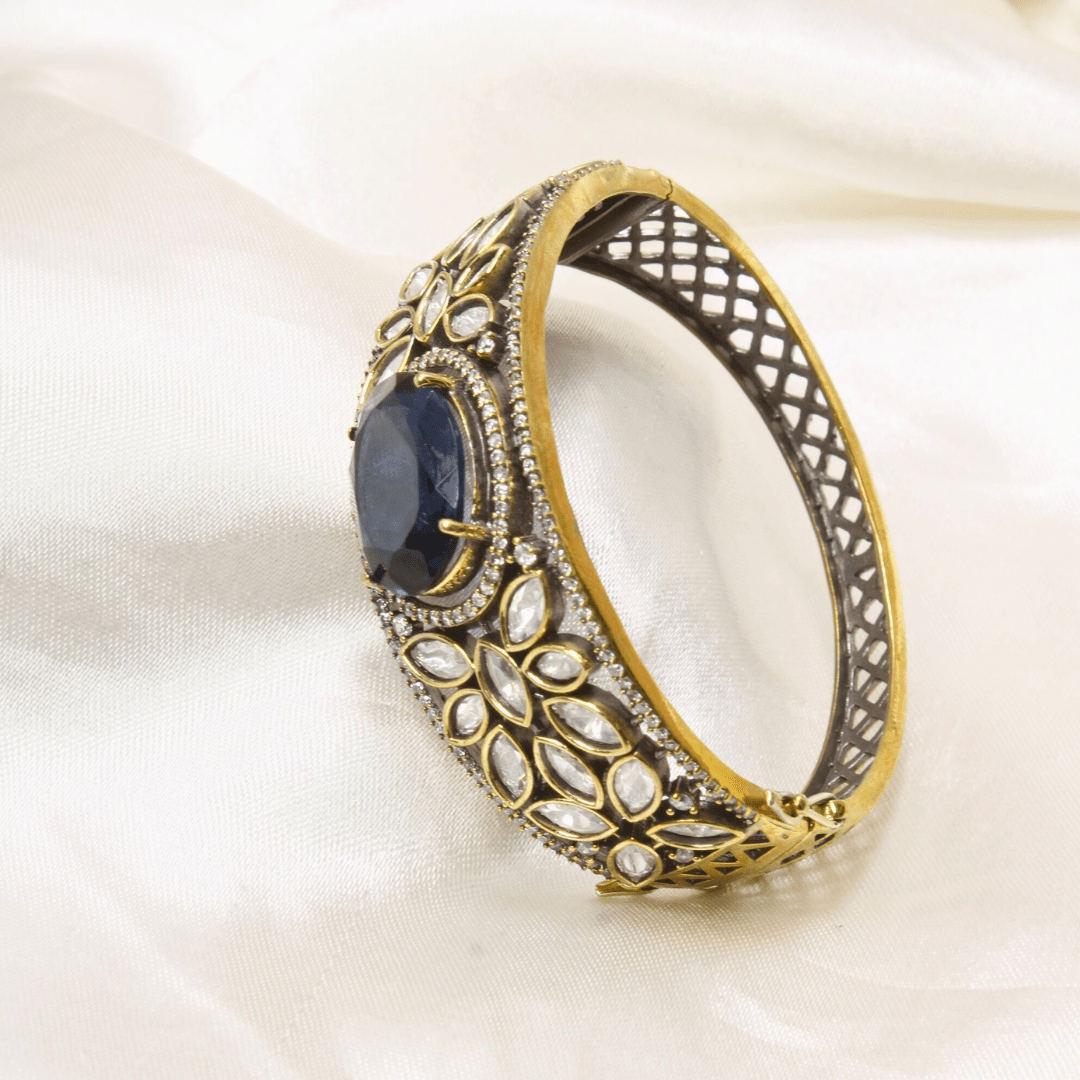 POLKI MOISSANITE BIG STONE ANTIQUE GOLDEN BRACELET - BLUE