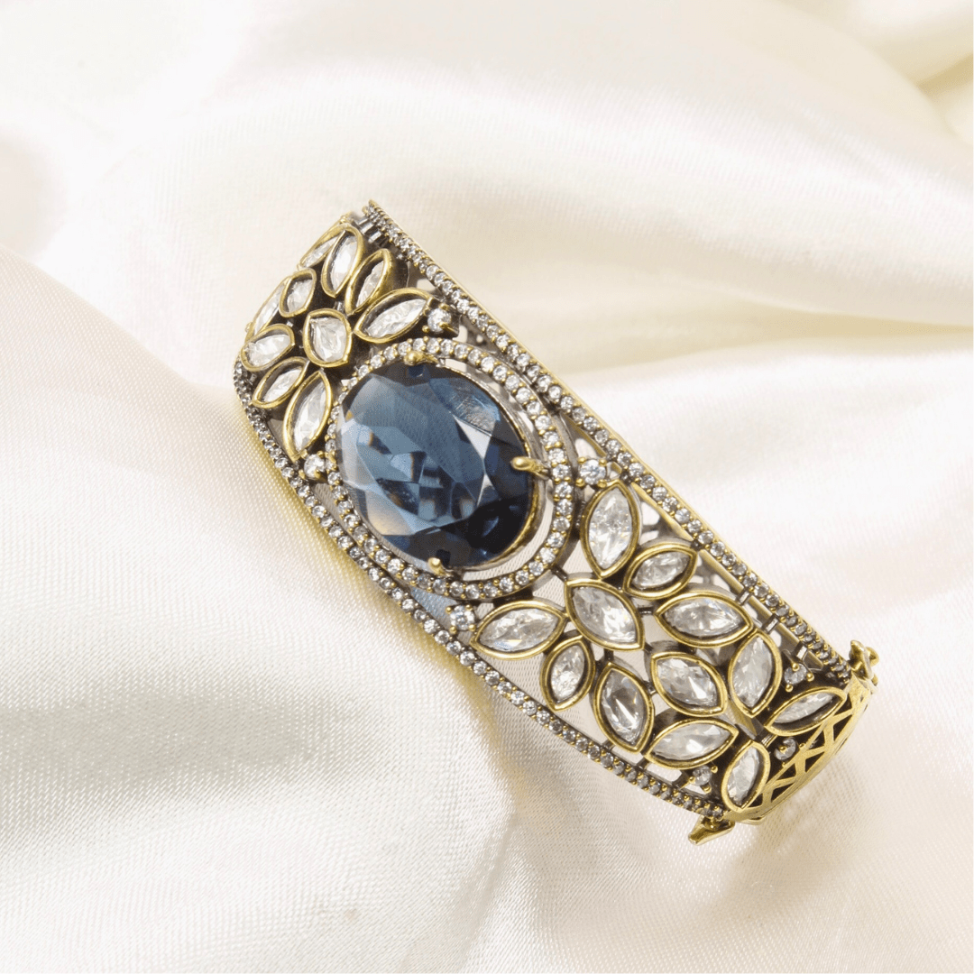 POLKI MOISSANITE BIG STONE ANTIQUE GOLDEN BRACELET - BLUE