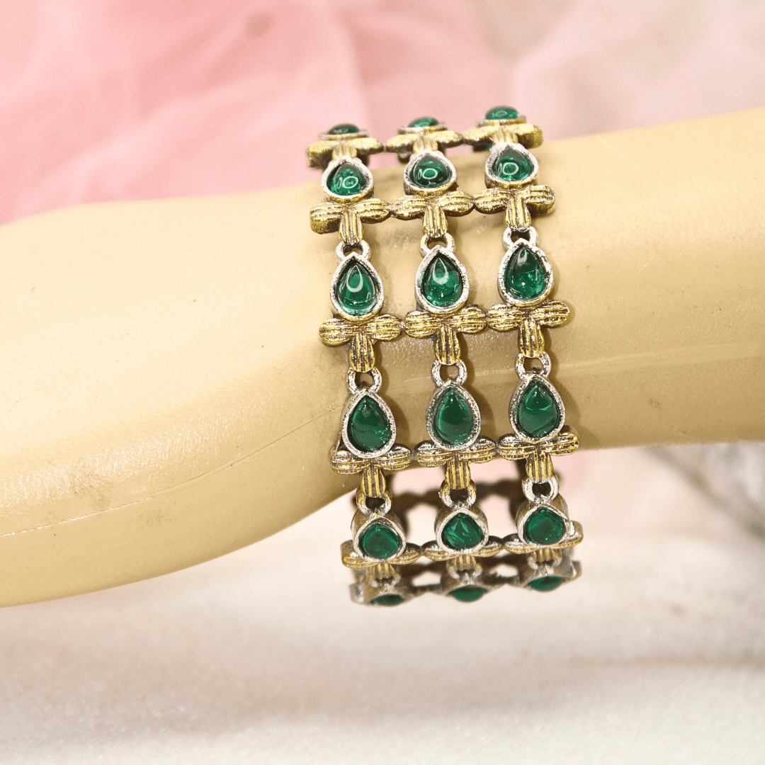 Rajputi Green Stone Kada – Non - Openable Single Bang