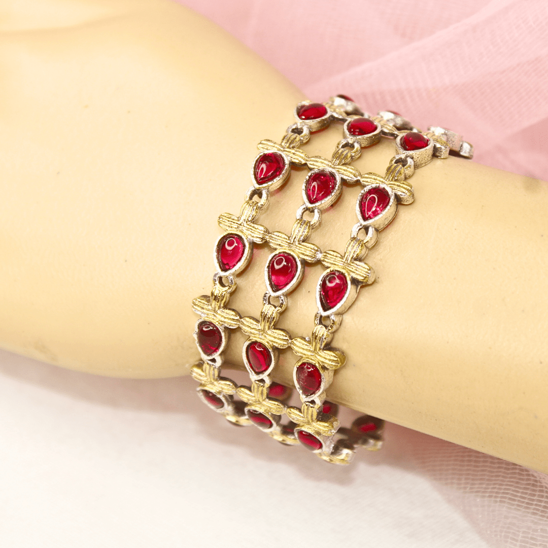 Rajputi Ruby Red Kada – Elegant Non - Openable Single Bang