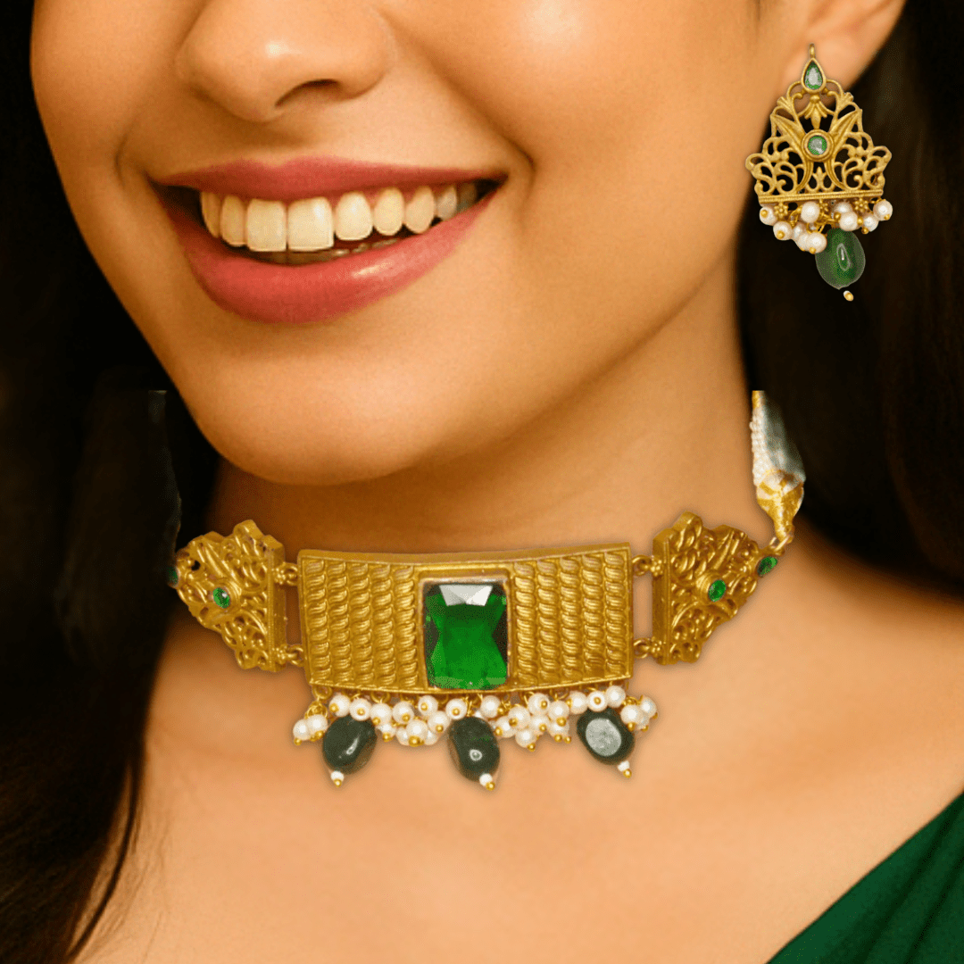 RAJWADI CHOKER WITH DOUBLET STONE - GREEN