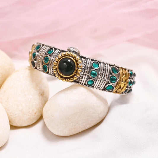 Rajwadi Kada – Vintage Heritage Kada with Traditional Green Stone