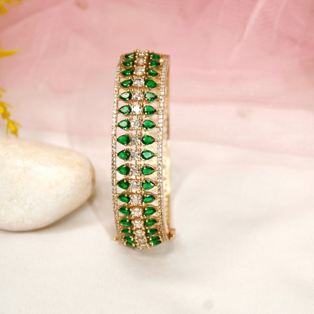 Royal Stone Teardrop Kada-GREEN