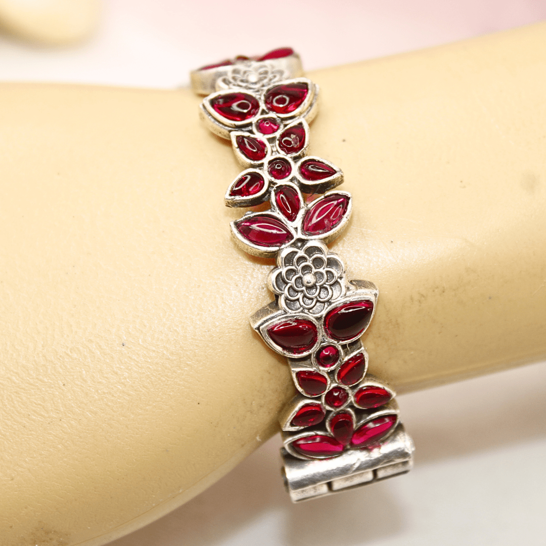 Ruby Red Floral Vine Kada – Tribal Silver Fini