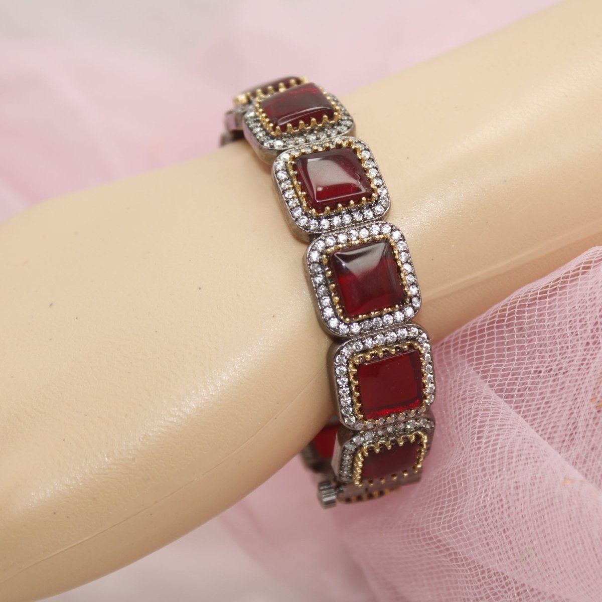 SABYASACHI INSPIRED KADA - RED