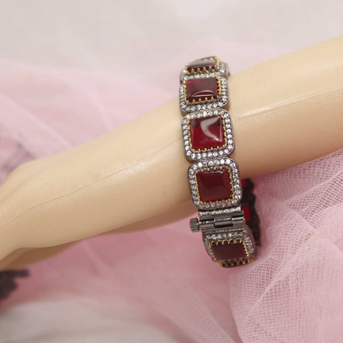 SABYASACHI INSPIRED KADA - RED