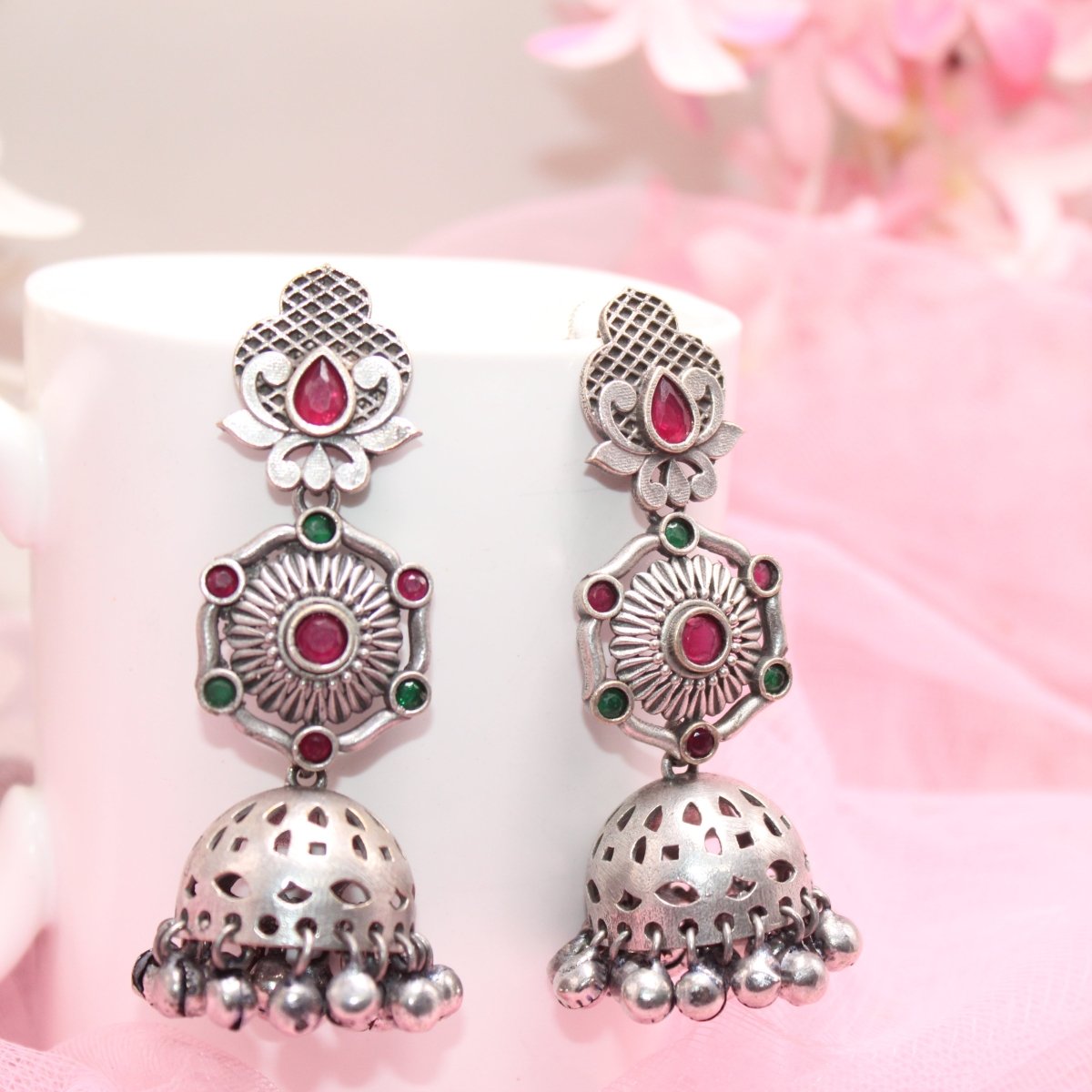 SILVER LOOK ALIKE LONG JHUMKA WITH GHUNGROO - RED&GREEN
