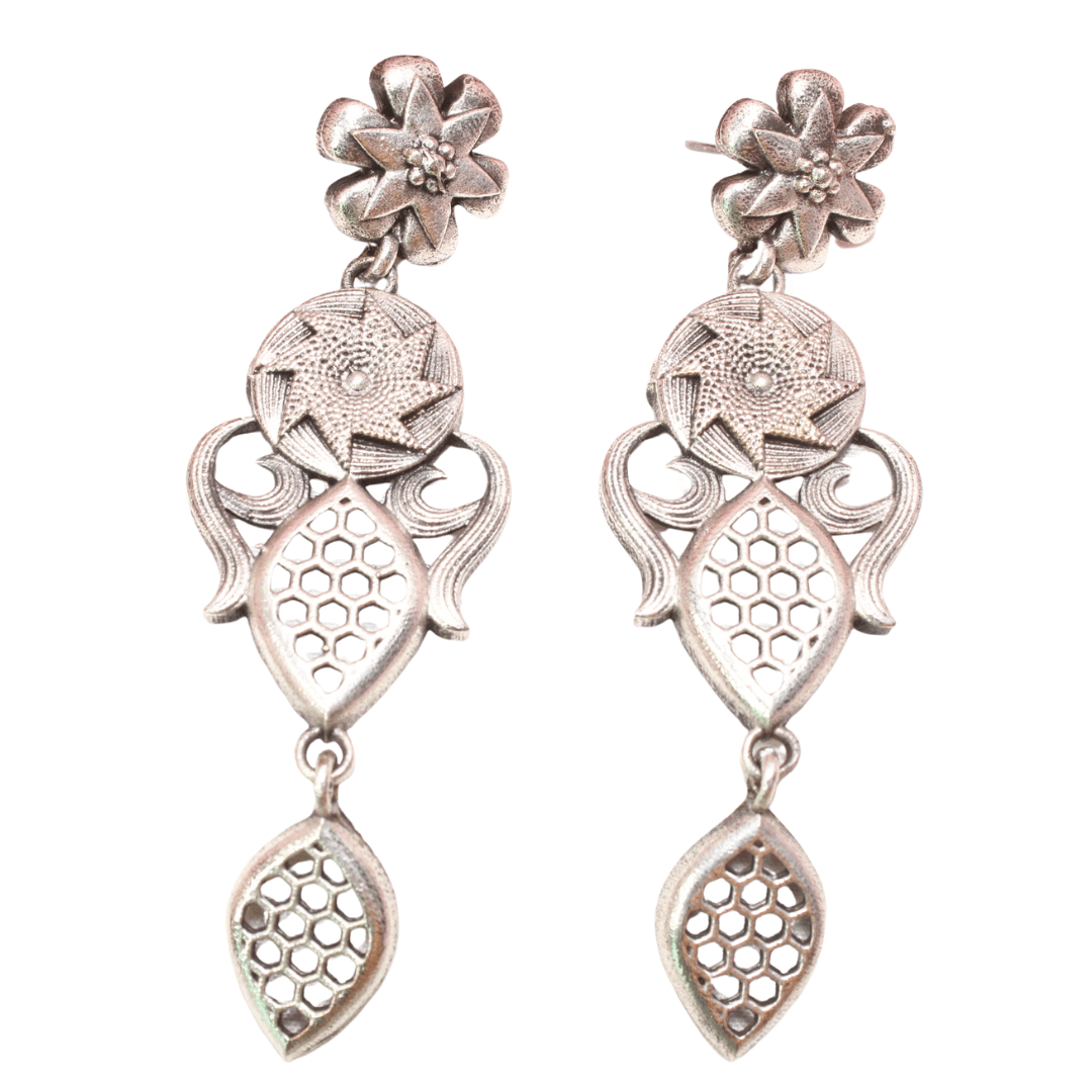 SILVER LOOK ALIKE NECKLACE SET