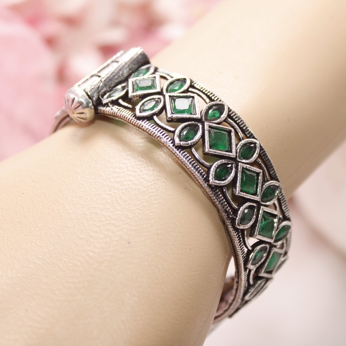 STONE CUTWORK KADA - GREEN