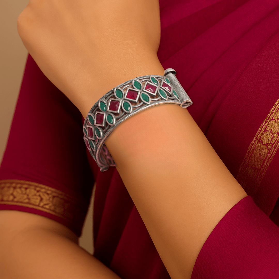STONE CUTWORK KADA - MAROON & GREEN