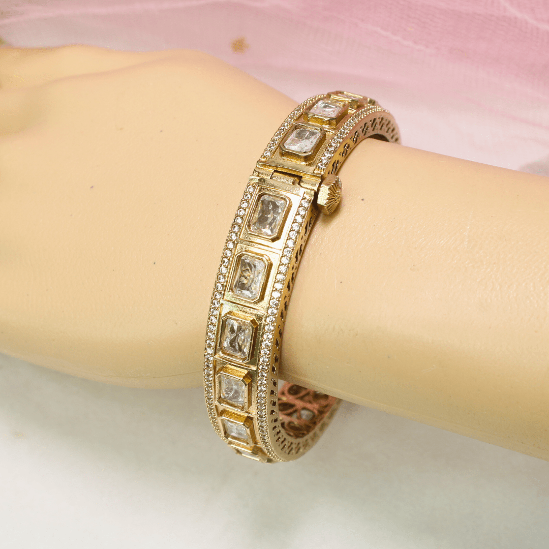 SUHANA MOISSANITE KADA - WHITE