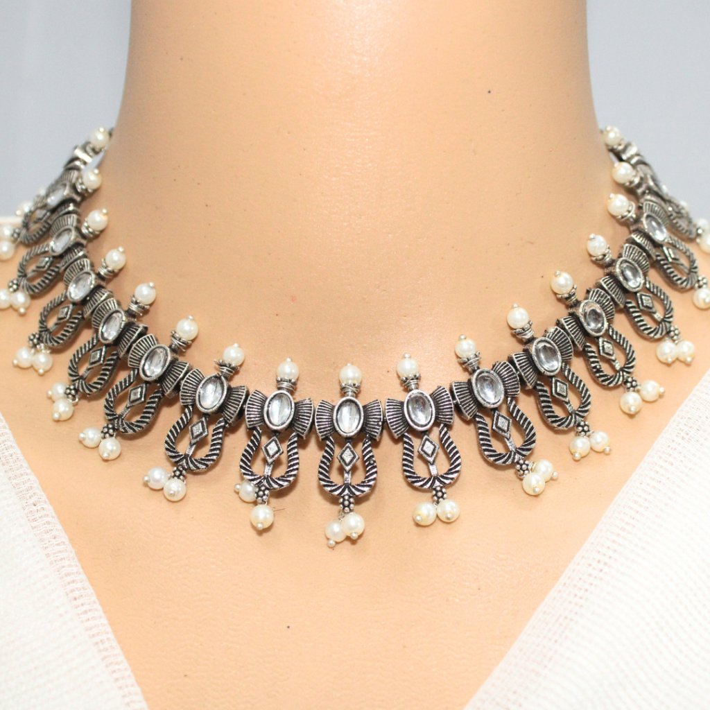 TEMPLE DESIGN NAVRANG NECKLACE SET - KUNDAN