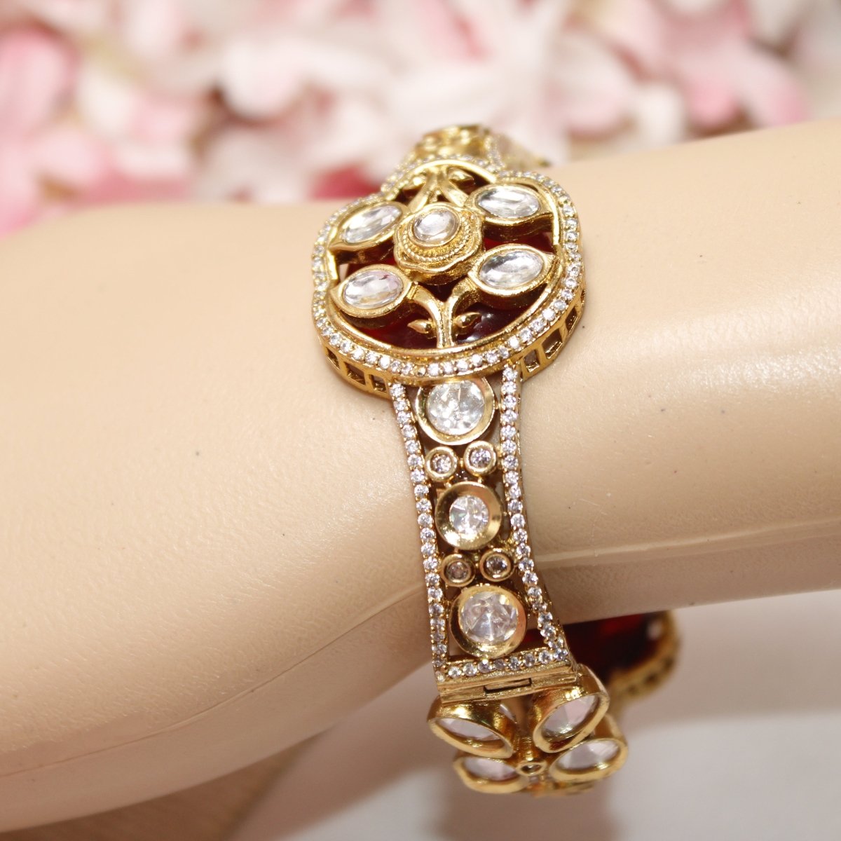TRADITIONAL STONE & ZIRCON WITH CUTWORK KADA - RED