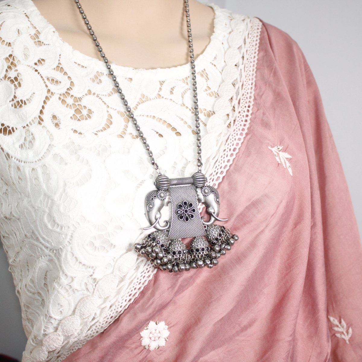 VINTAGE LOOK SILVER REPLICA EKDANTAYA PENDANT - BLACK