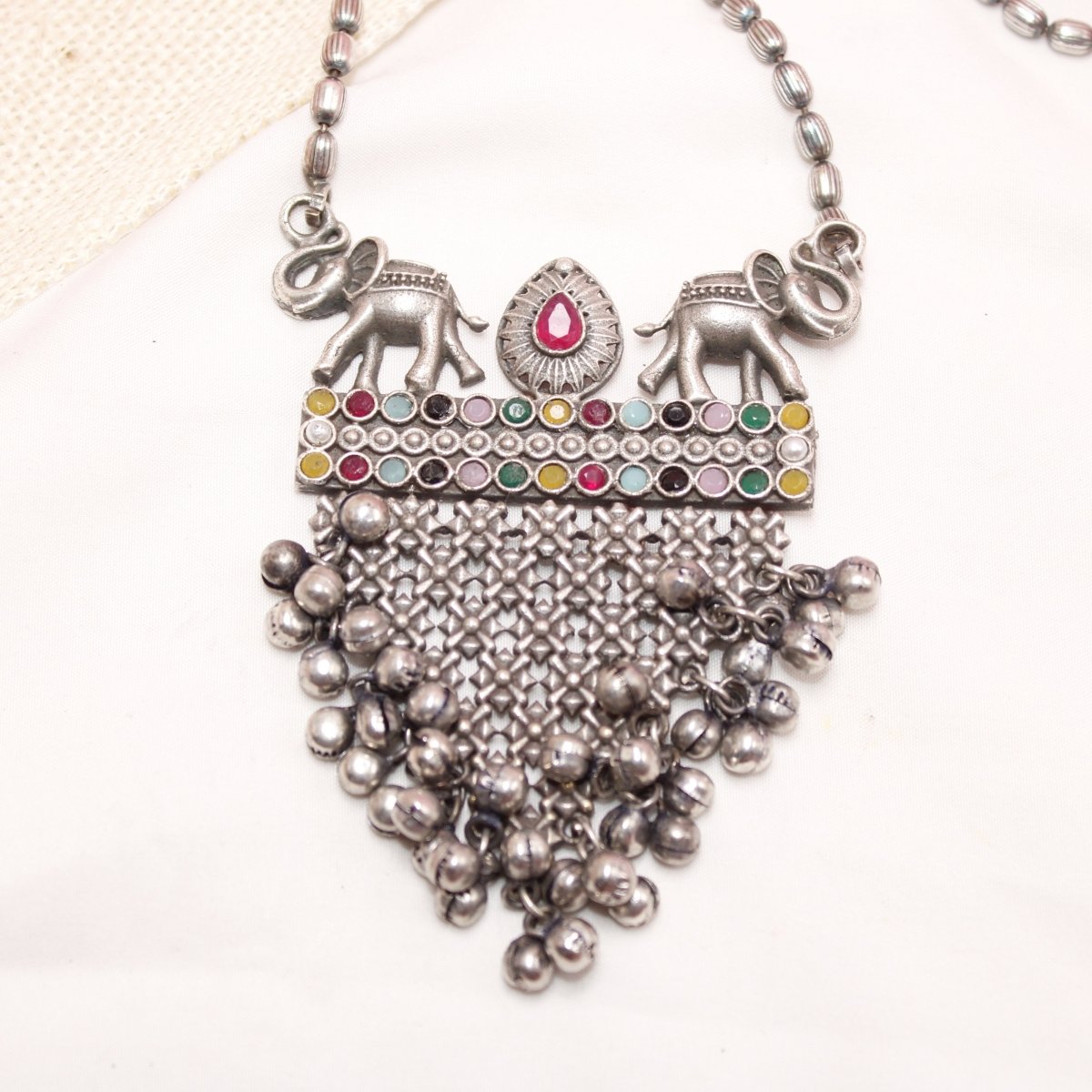 VINTAGE LOOK SILVER REPLICA ELEPHANT PAIR PENDANT - MULTICOLOUR