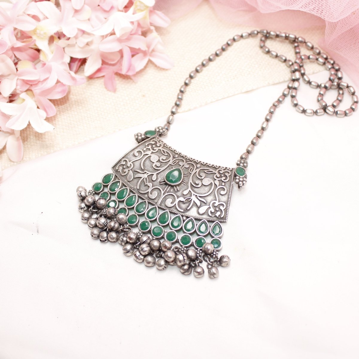 VINTAGE LOOK SILVER REPLICA RAJPUTANA PENDANT - GREEN