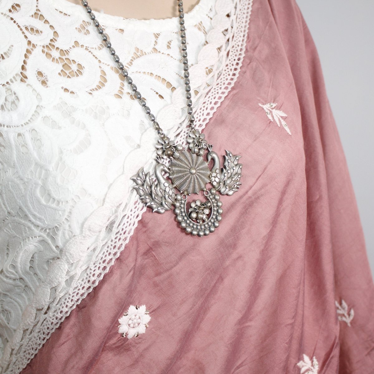 VINTAGE LOOK SILVER REPLICA RAJPUTANA PENDANT - PEACOCK PAIR