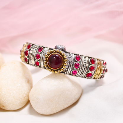 Rajwadi Kada – Vintage Heritage Kada with Traditional Red Stone