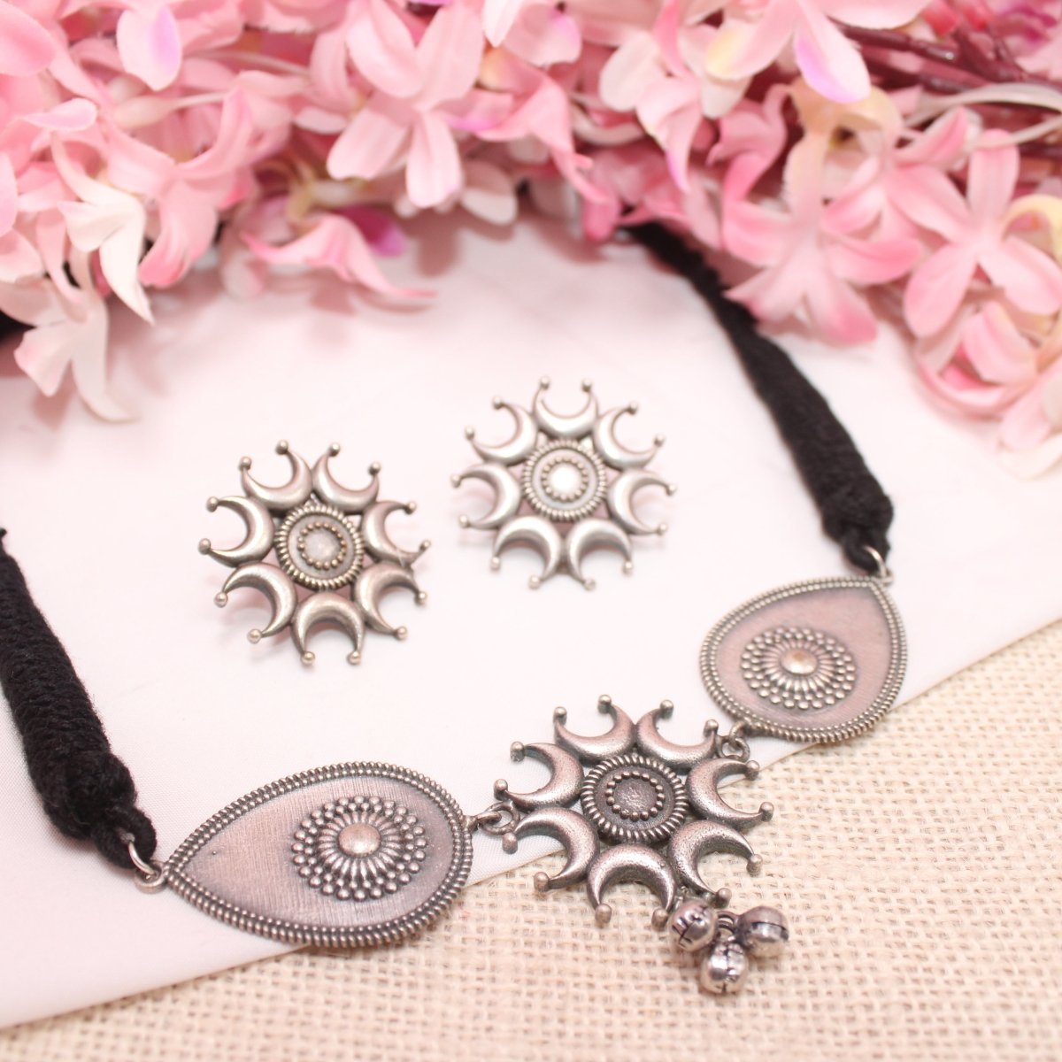 7 CHAAND NECKLACE SET