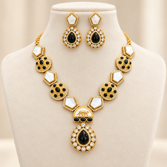 Celebrity-Inspired Black Doublet Stone + Mother Of Pearl Necklace Set
