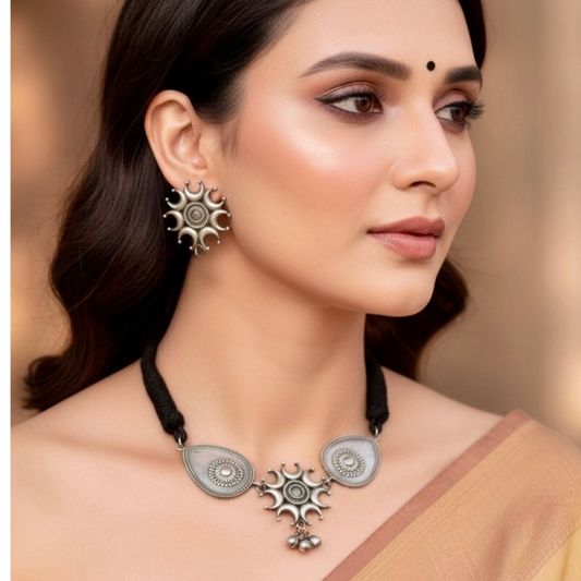 7 CHAAND NECKLACE SET