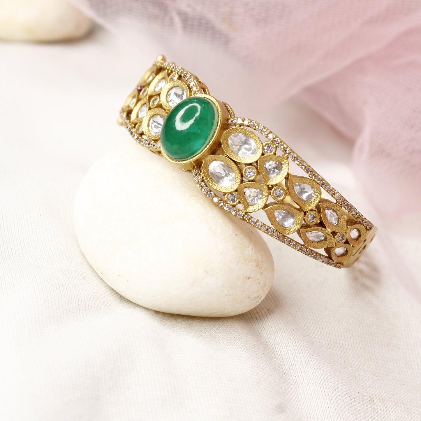 Royal Antique Polki Kada with Emerald Green Stone