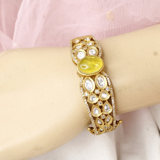 Unique Antique Polki Kada with Lime Yellow Stone