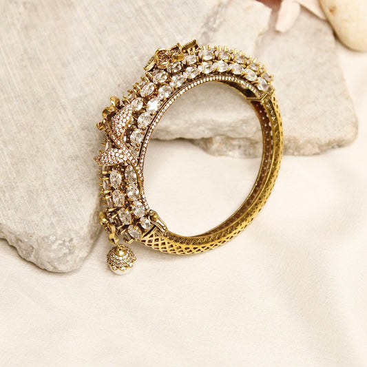 Champagne Crystal Leaf Motif Layered Kada