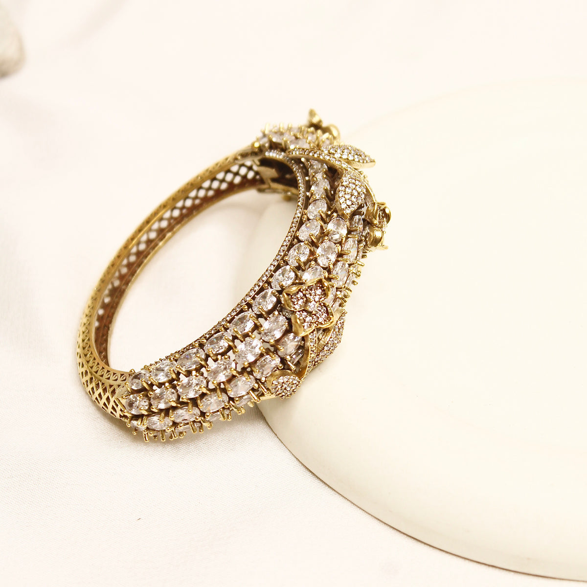 Champagne Crystal Leaf Motif Layered Kada – additional product view