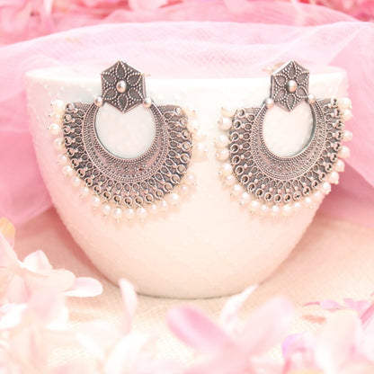 AALAM CHANDBALI WITH PEARLS EARRING