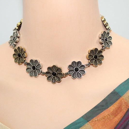 AARYA DUAL TONE NECKLACE SET - BLACK