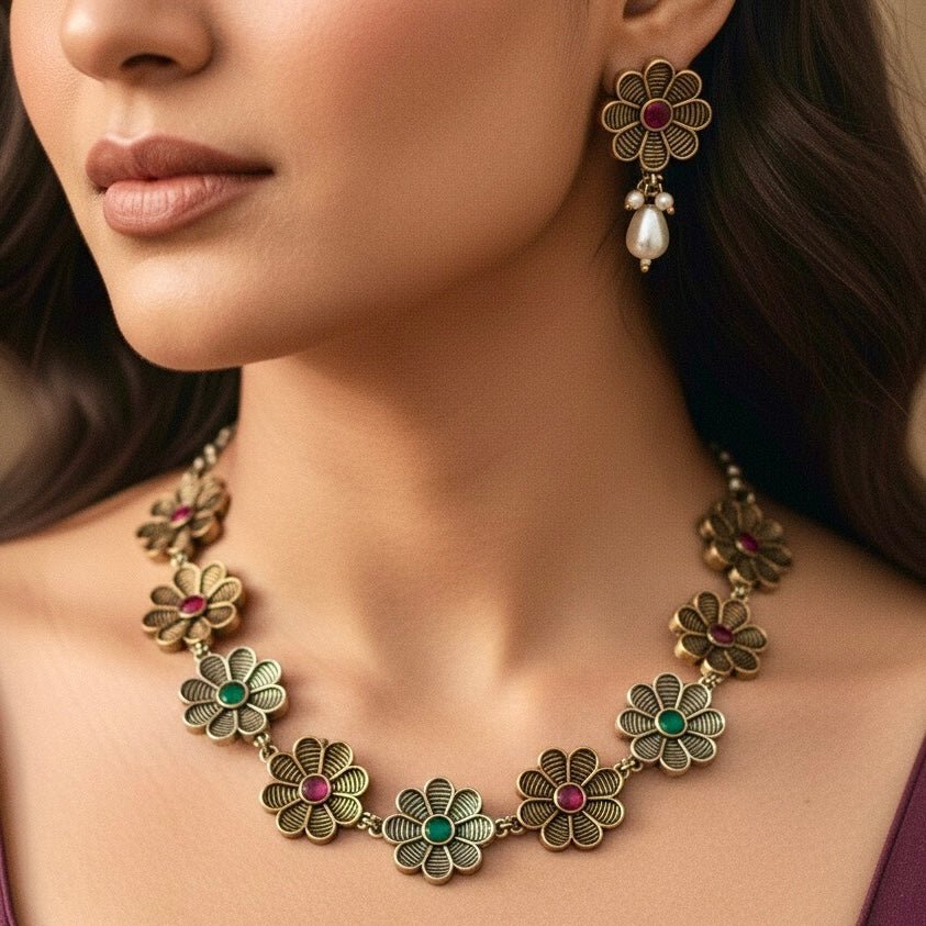 AARYA DUAL TONE NECKLACE SET-RED & GREEN