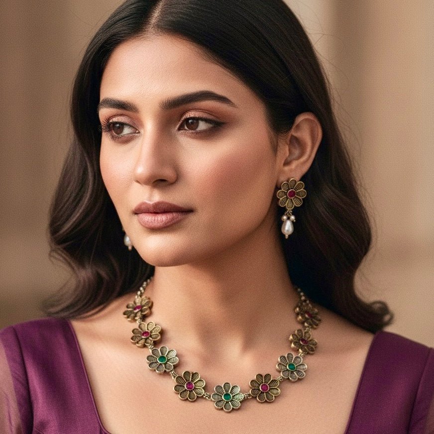 AARYA DUAL TONE NECKLACE SET-RED & GREEN