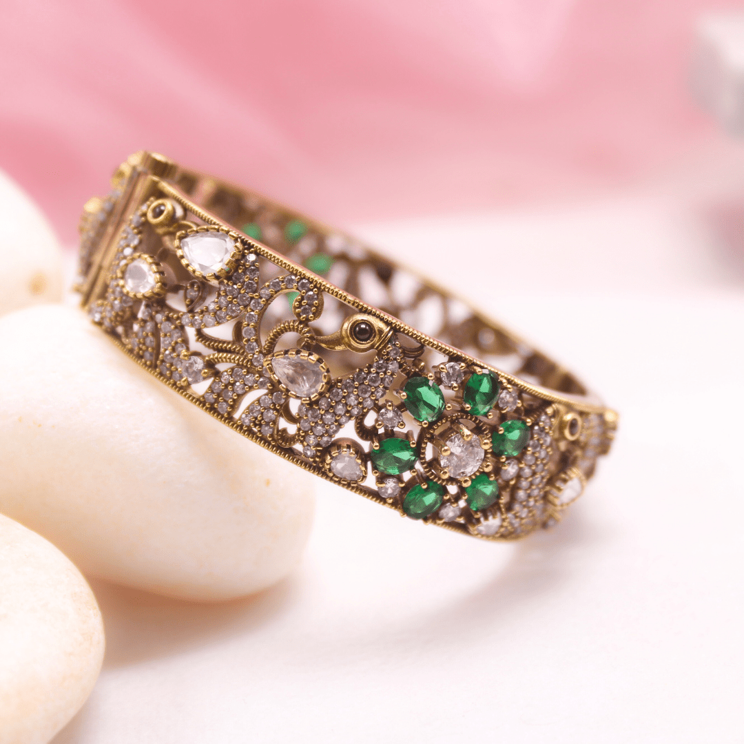 AMRAPALI INSPIRED ANTIQUE MOISSANITE KADA - (SET OF 2) - GREEN
