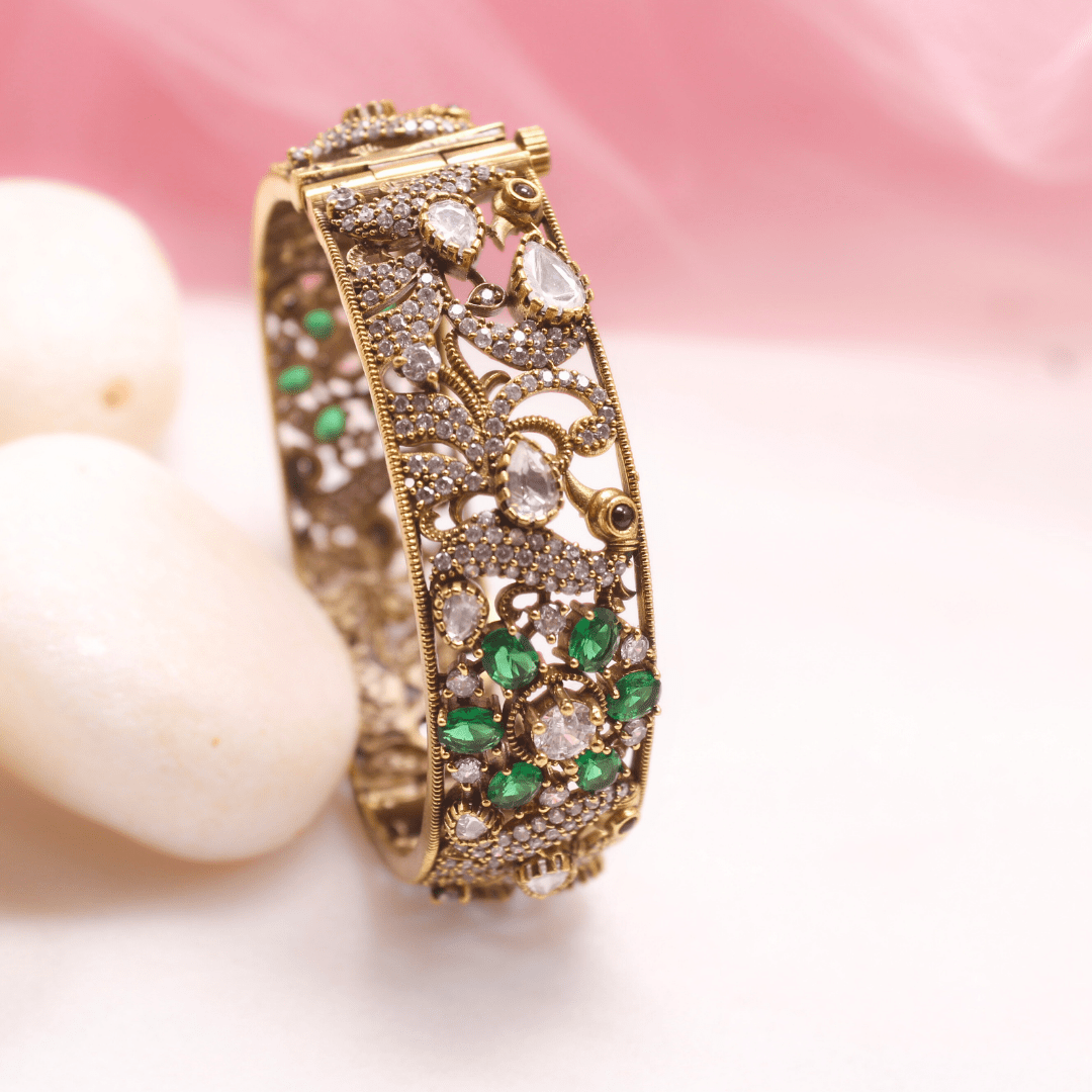 AMRAPALI INSPIRED ANTIQUE MOISSANITE KADA - (SET OF 2) - GREEN