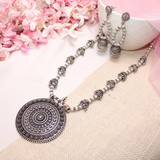 BANJARA PENDANT SET - JHUMKI PATTERN - CHAKRA - WHITE