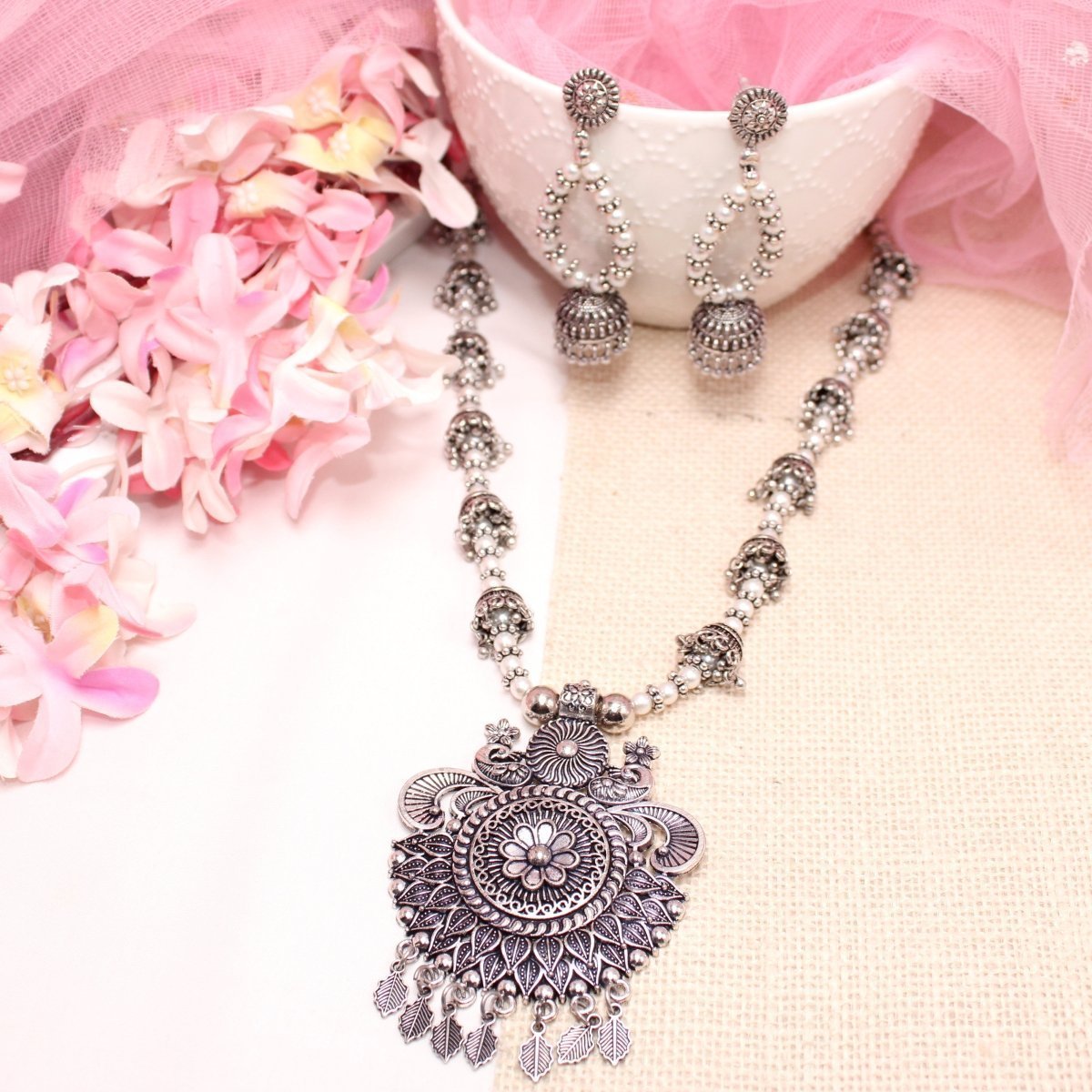 BANJARA PENDANT SET-JHUMKI PATTERN-PEACOCK PATTERN-WHITE