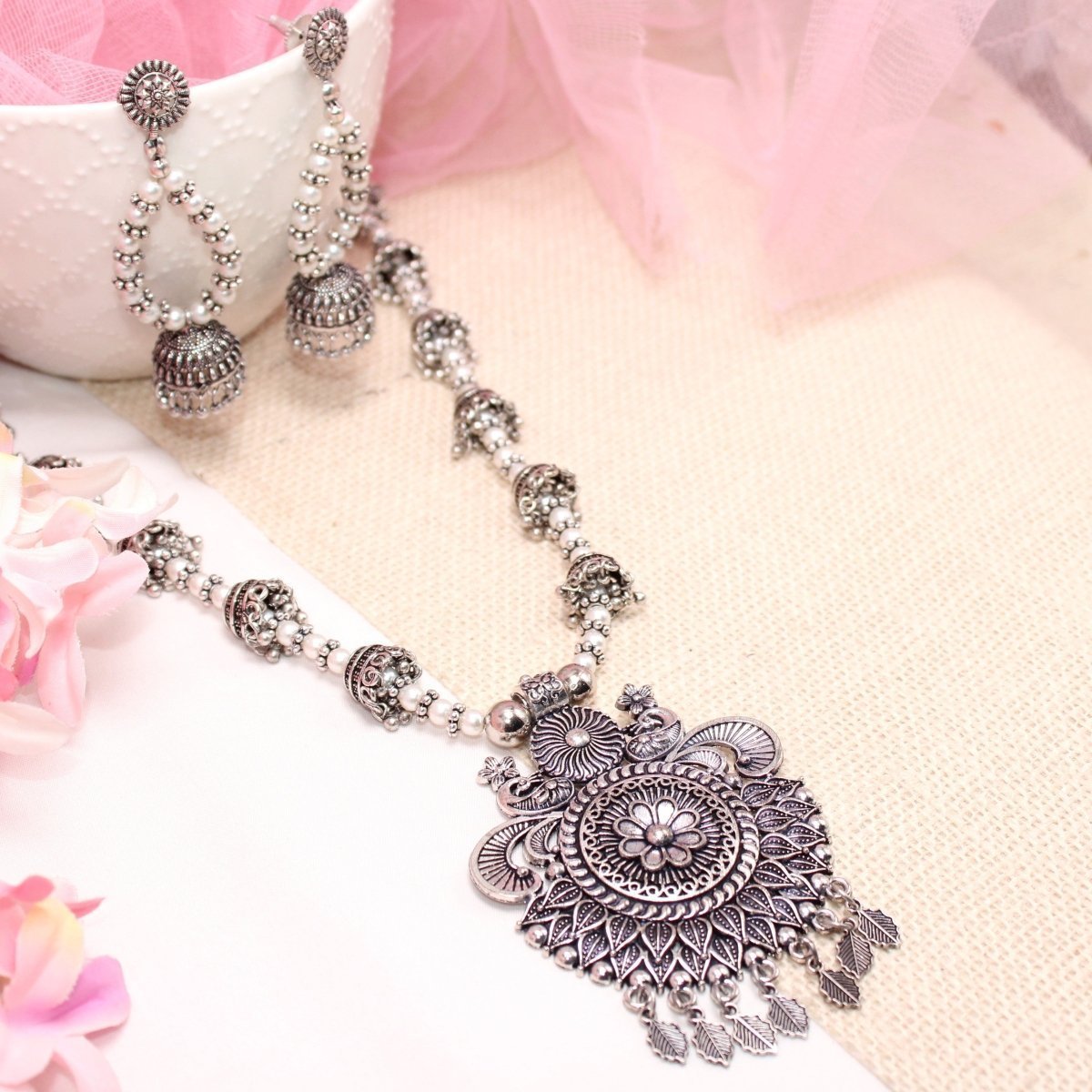 BANJARA PENDANT SET-JHUMKI PATTERN-PEACOCK PATTERN-WHITE