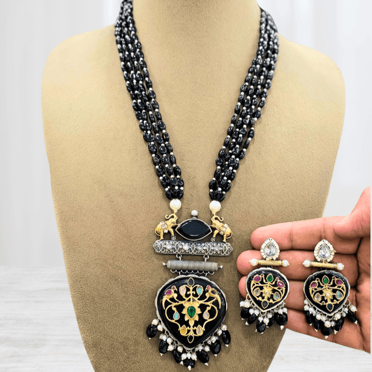 BEADED LONG CHAIN PENDANT SET