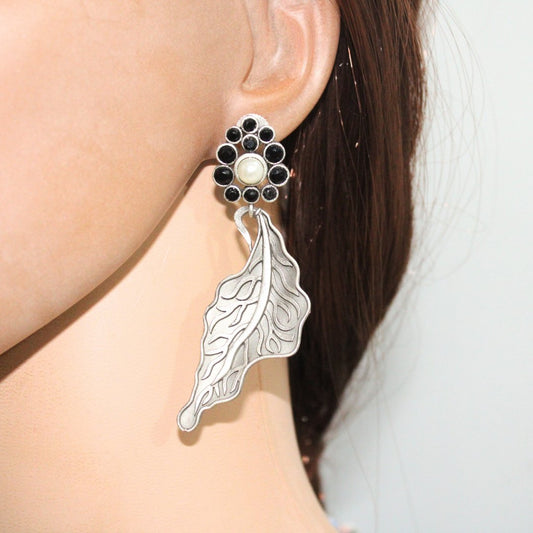 BIG LEAF EARRING DANGLER - BLACK