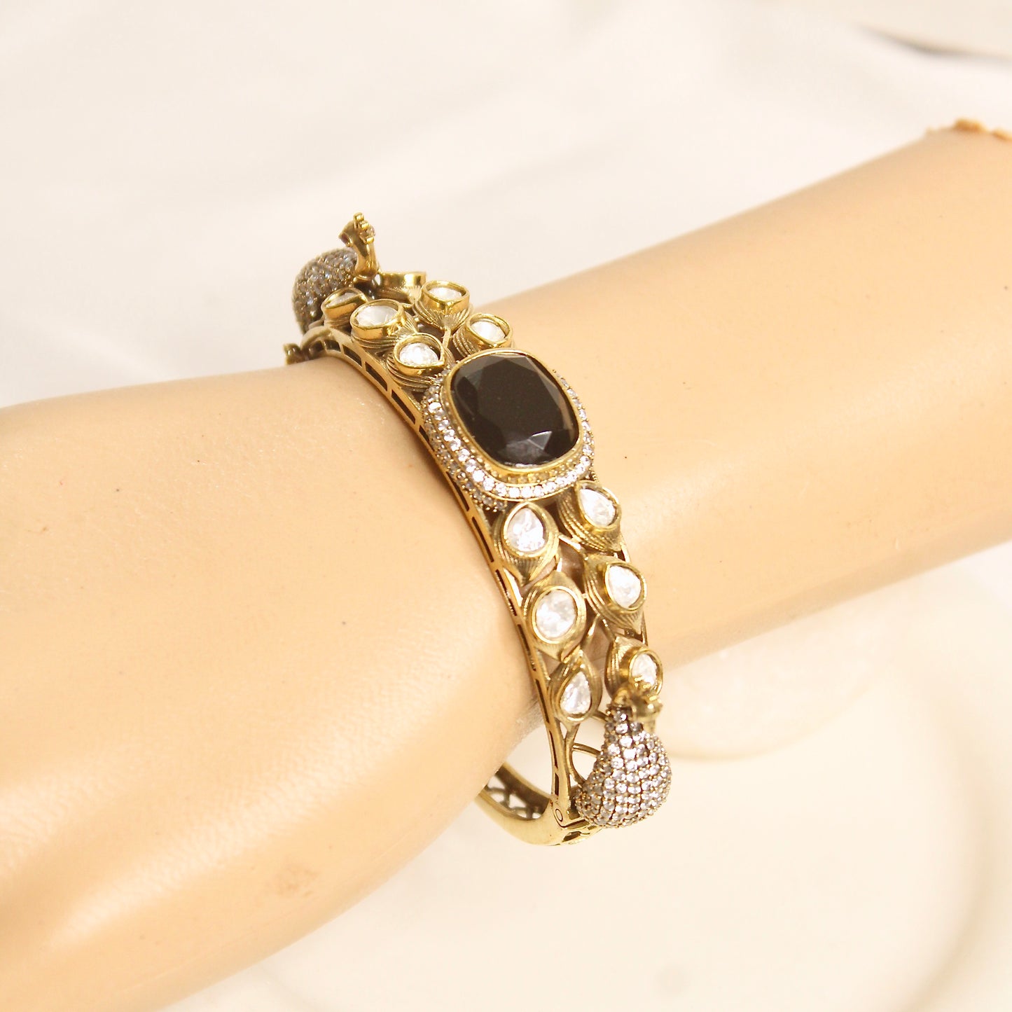 Black Onyx Polki Elephant Motif Kada – product view 4