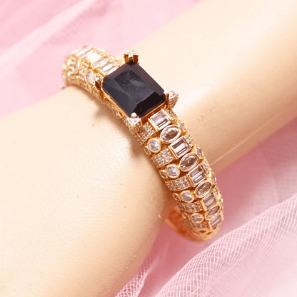 Black Stone Openable Bracelet – Luxury Gold Finish Kada